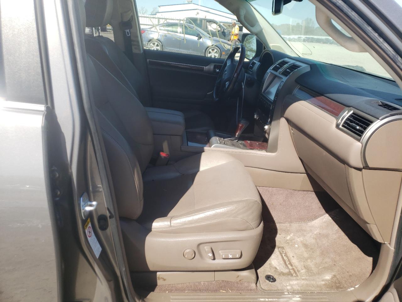Photo 5 from auction – 2014 LEXUS GX 460 with VIN JTJBM7FX0E5069000