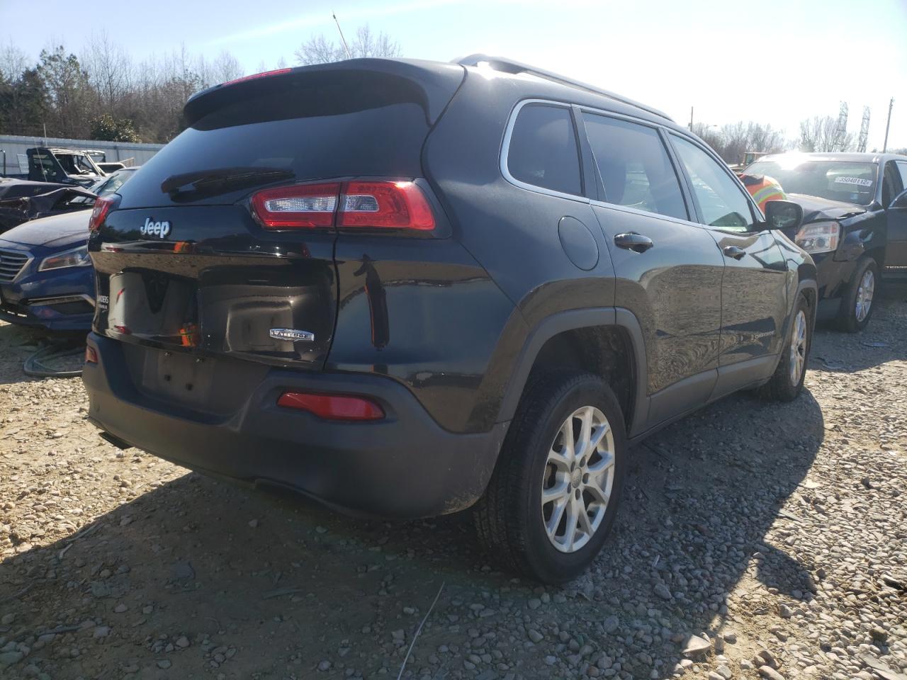Photo 4 from auction – 2014 JEEP CHEROKEE L with VIN 1C4PJLCBXEW225685