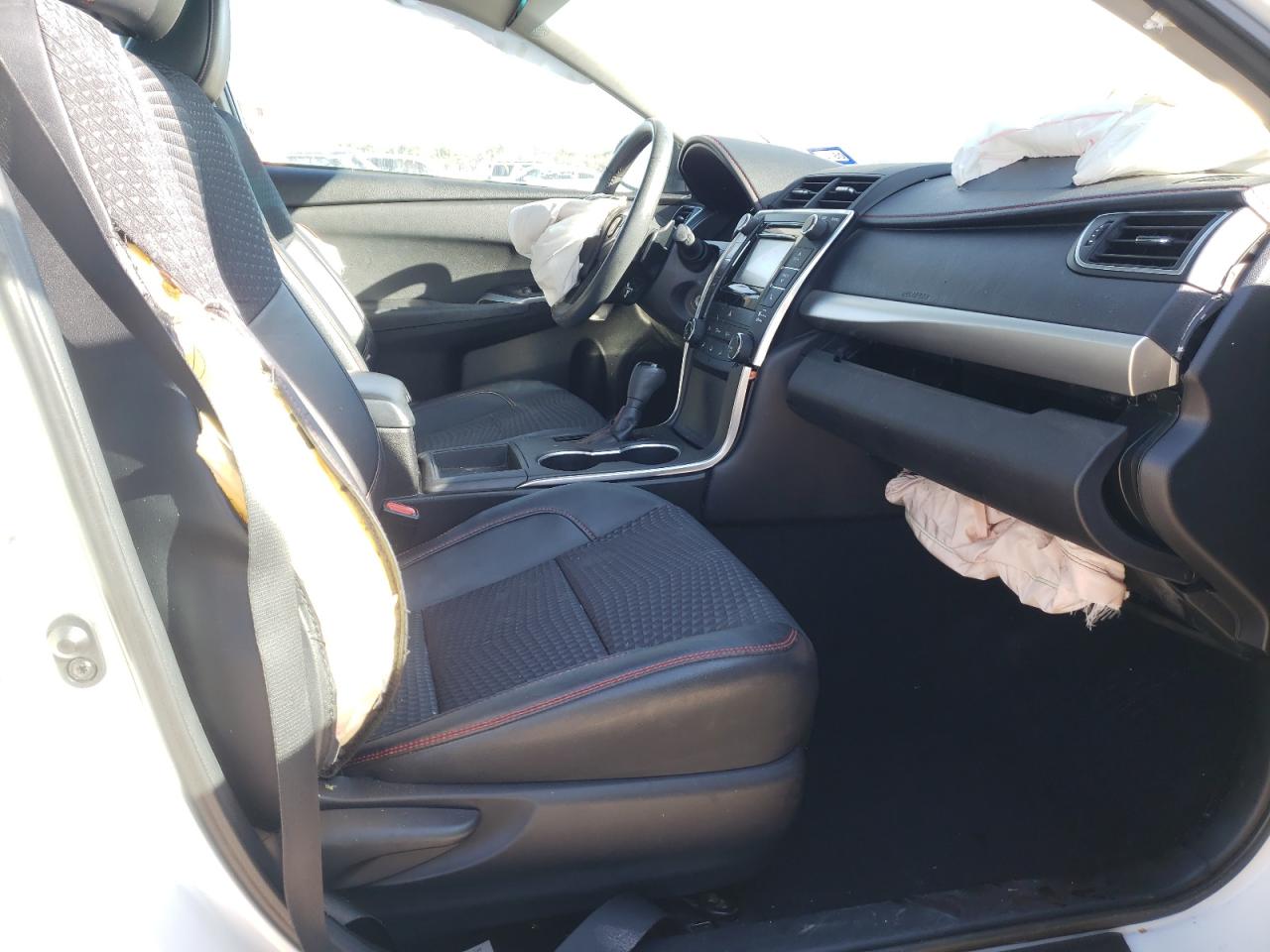 Photo 5 from auction – 2015 TOYOTA CAMRY LE with VIN 4T1BF1FK0FU073579