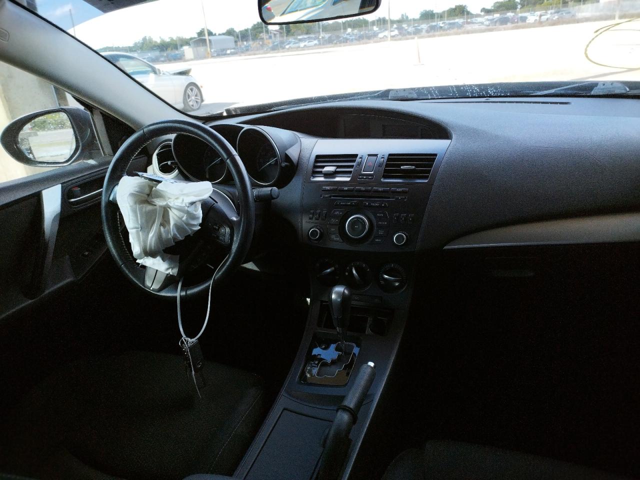 Photo 9 from auction – 2012 MAZDA 3 S with VIN JM1BL1V56C1505145