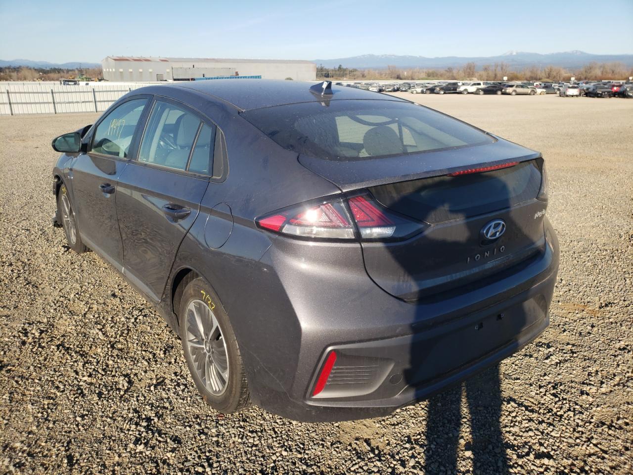 Photo 3 from auction – 2020 HYUNDAI IONIQ SE with VIN KMHC65LD2LU200183