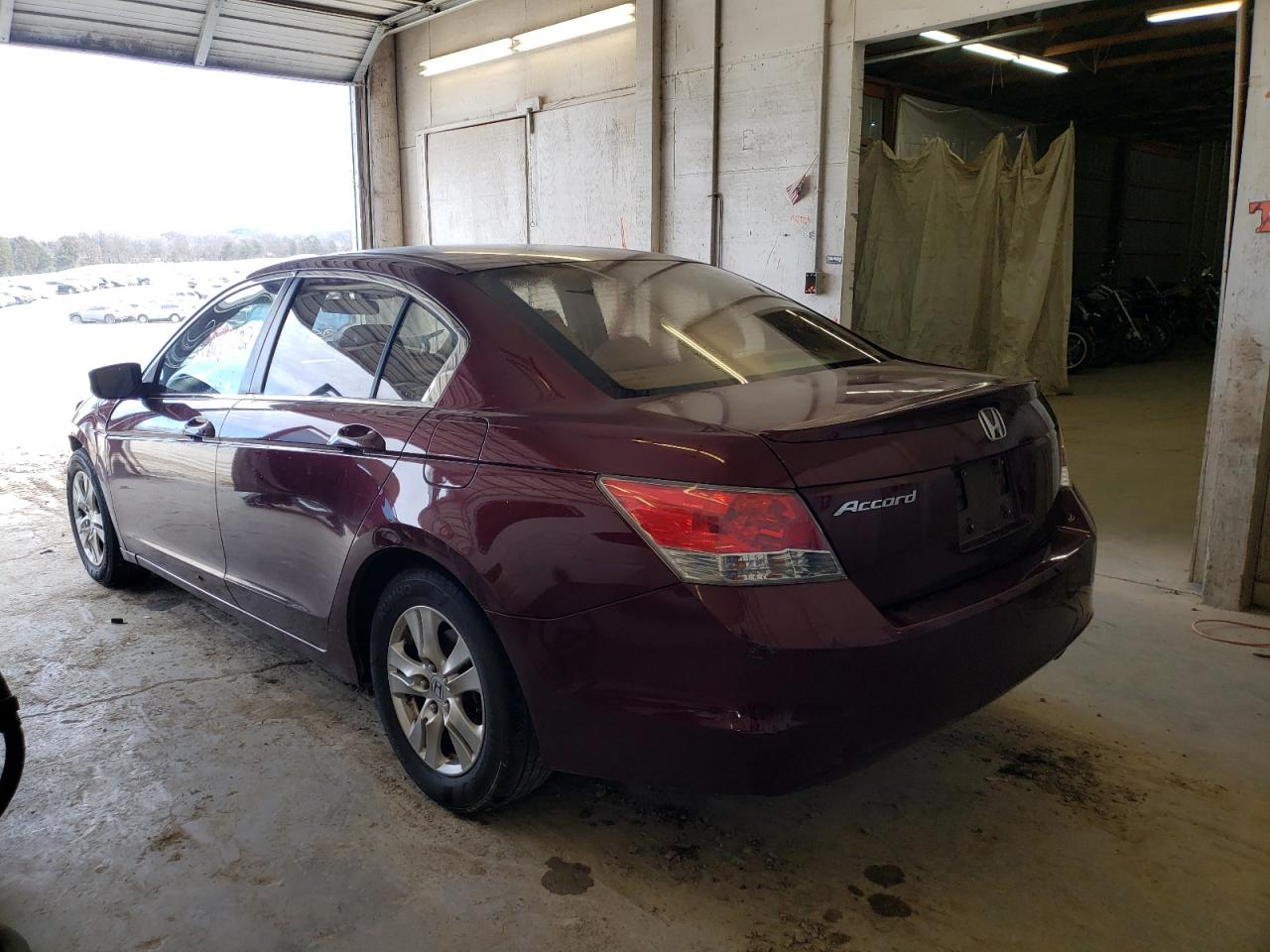 Photo 3 from auction – 2010 HONDA ACCORD LXP with VIN 1HGCP2F44AA119536