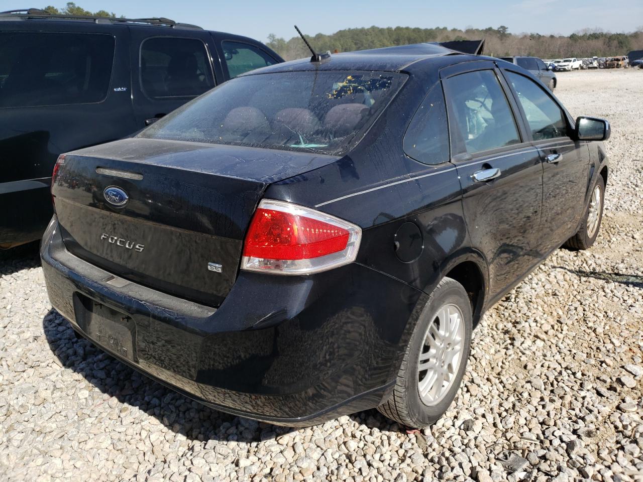 Photo 4 from auction – 2011 FORD FOCUS SE with VIN 1FAHP3FN8BW105118