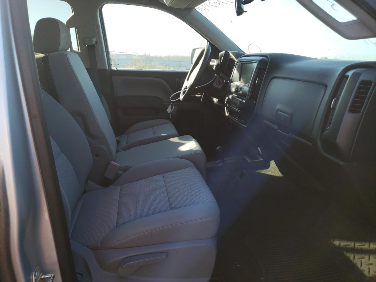 Photo 5 from auction – 2018 CHEVROLET SILVERADO with VIN 3GCUKPEC3JG232239