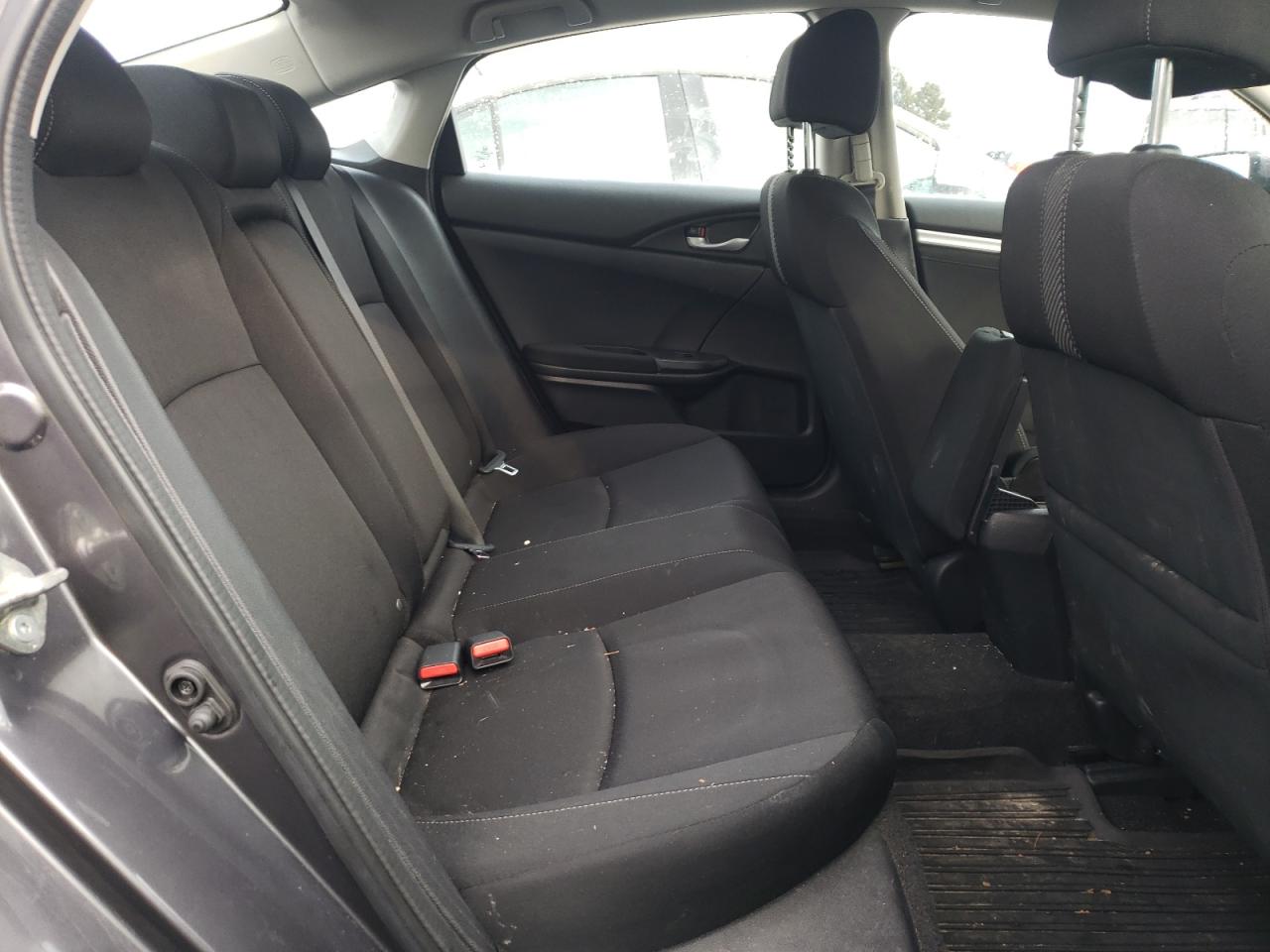 Photo 6 from auction – 2018 HONDA CIVIC EX with VIN 2HGFC2F86JH020696