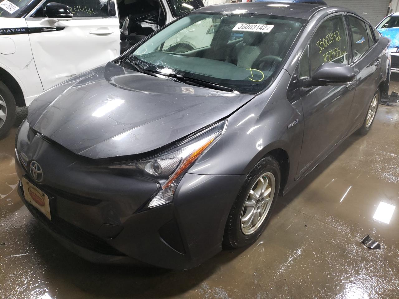 Photo 2 from auction – 2016 TOYOTA PRIUS with VIN JTDKBRFU6G3013250