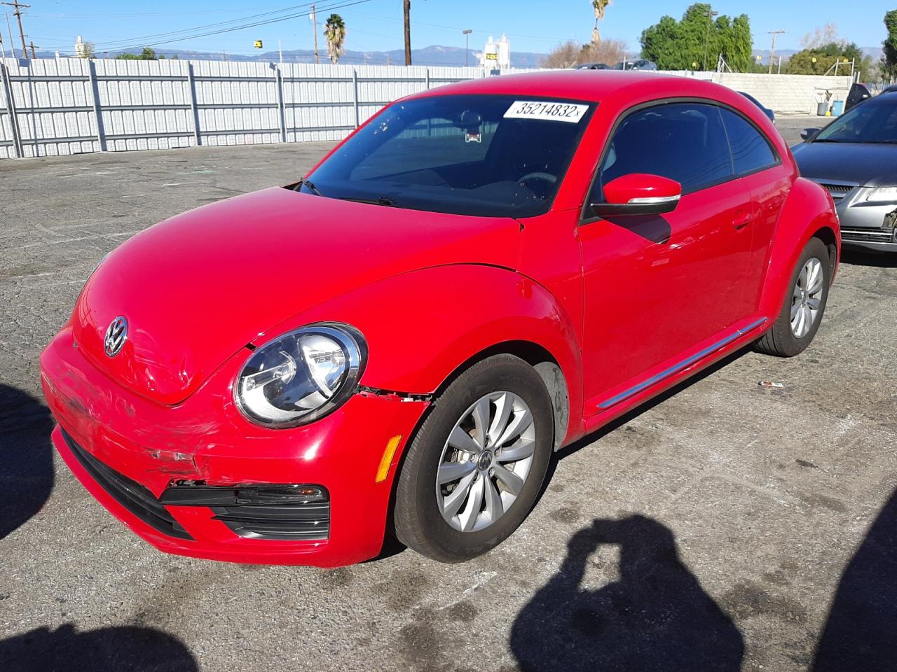 Photo 2 from auction – 2019 VOLKSWAGEN BEETLE S with VIN 3VWFD7AT3KM712418