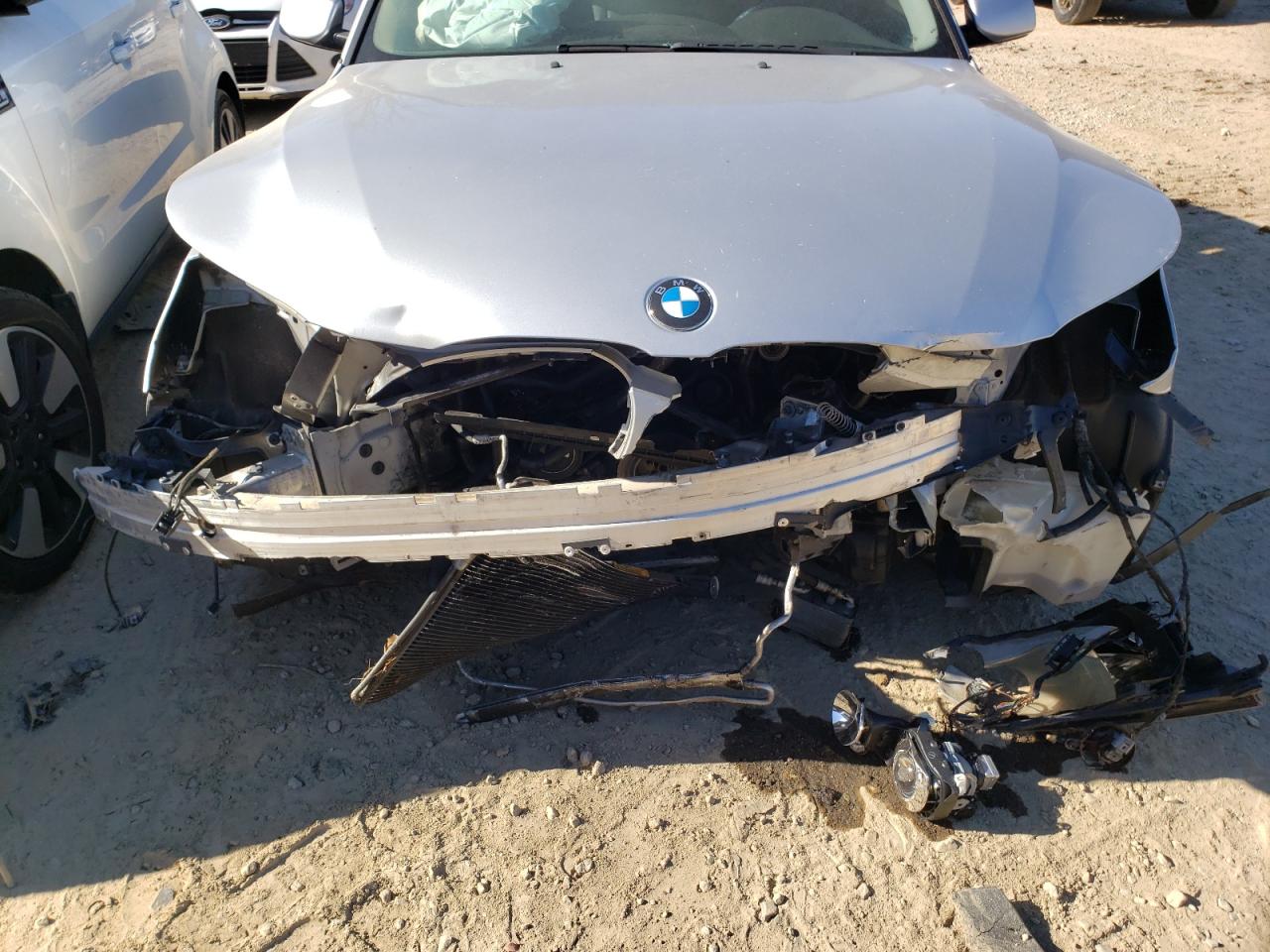 Photo 9 from auction – 2007 BMW 525 I with VIN WBANE535X7CK92175