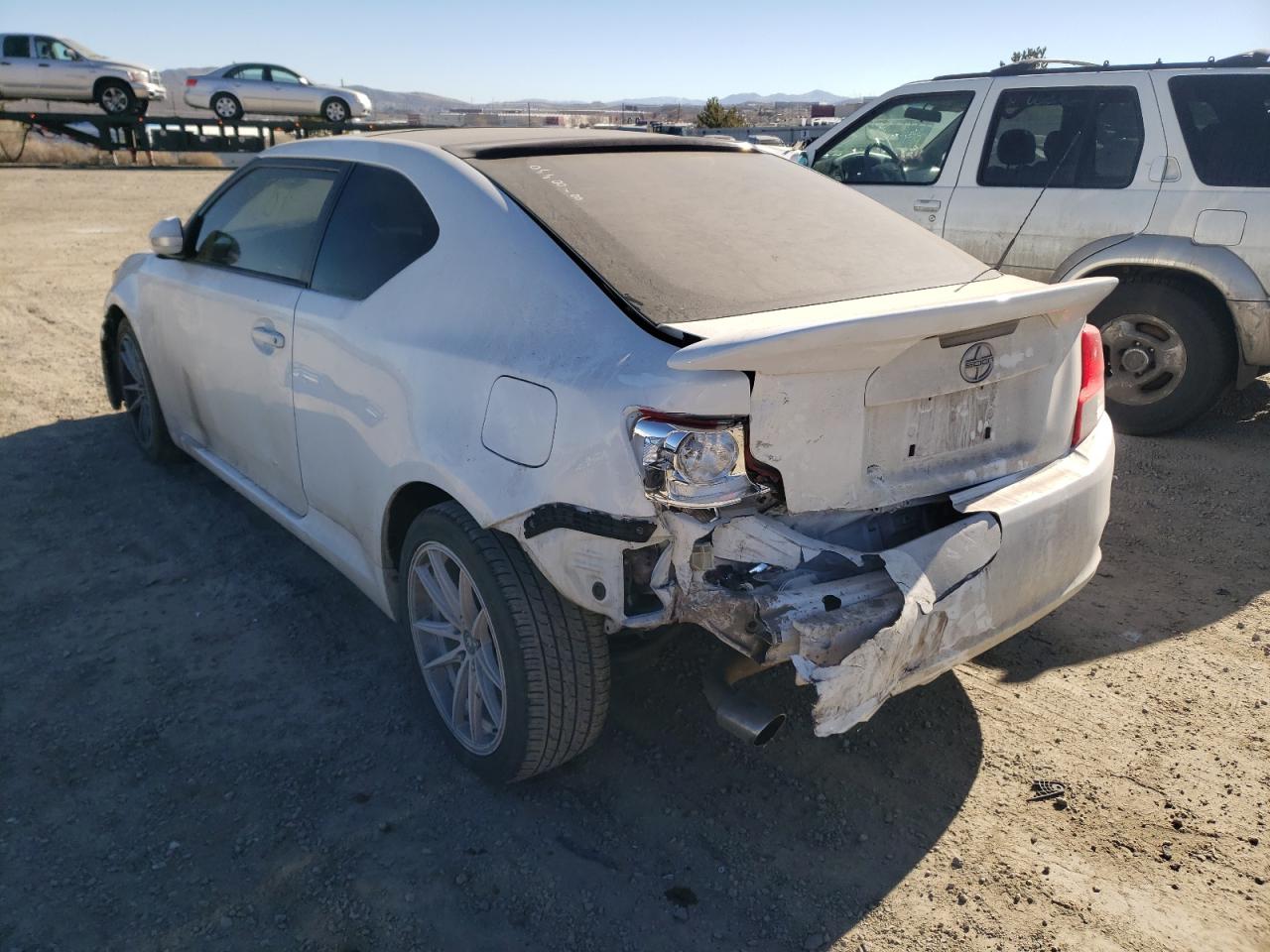 Photo 3 from auction – 2013 TOYOTA SCION TC with VIN JTKJF5C78D3055818