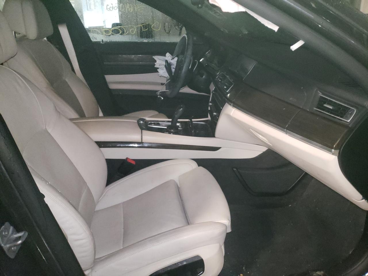 Photo 5 from auction – 2014 BMW 750 LXI with VIN WBAYF8C58ED141841