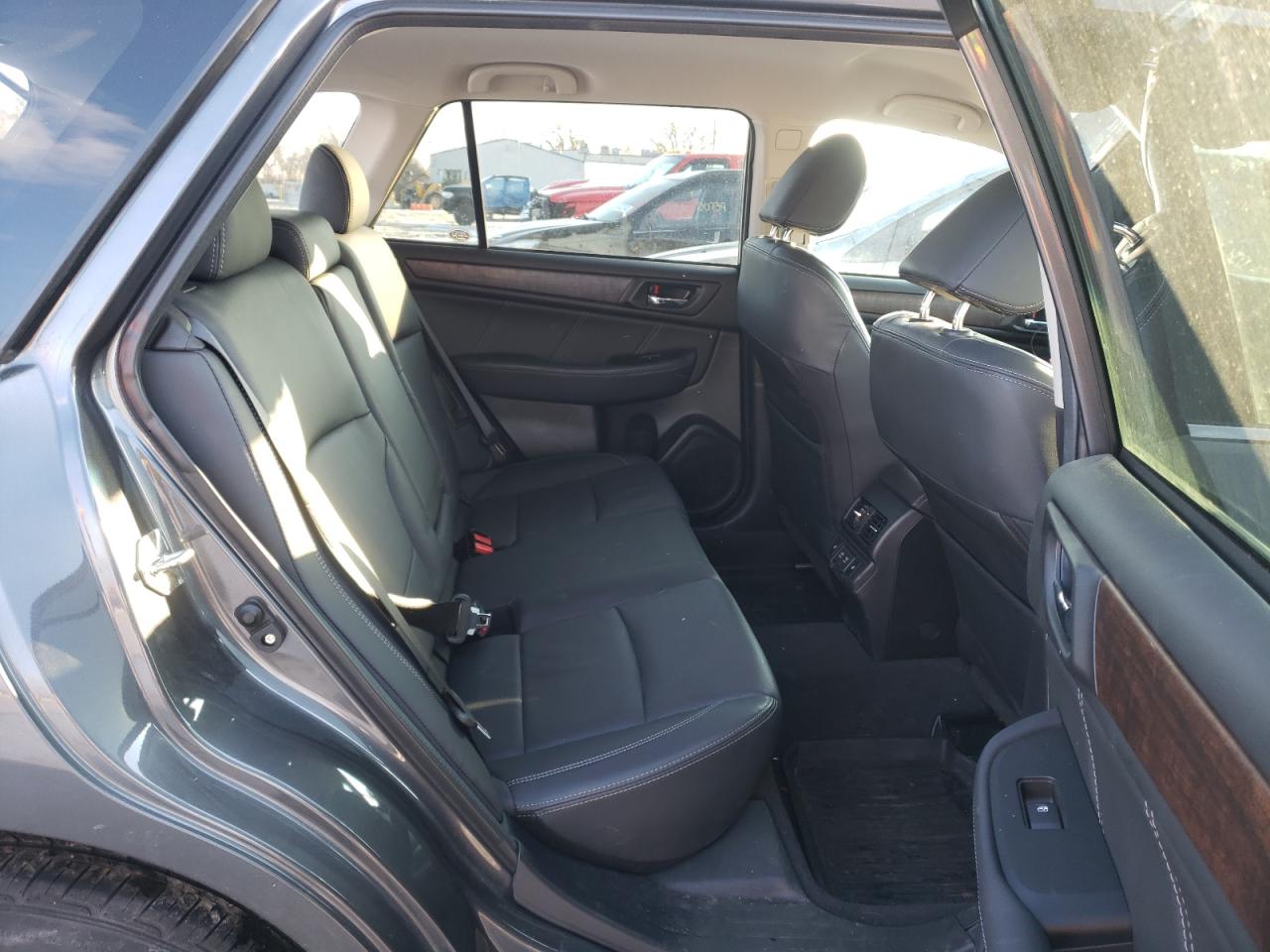 Photo 6 from auction – 2019 SUBARU OUTBACK 2. with VIN 4S4BSAJC2K3267588