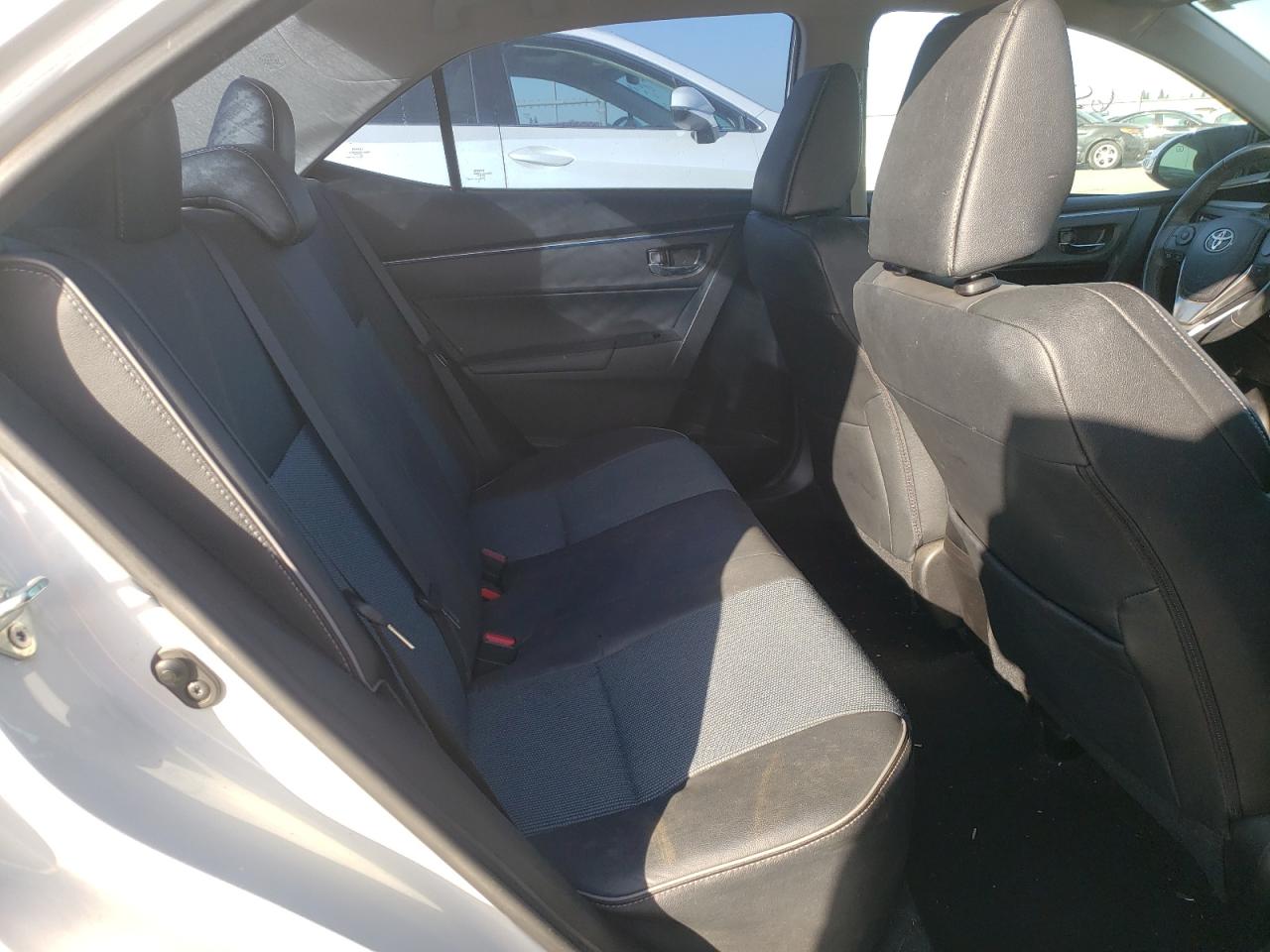 Photo 6 from auction – 2014 TOYOTA COROLLA L with VIN 5YFBURHE1EP158751