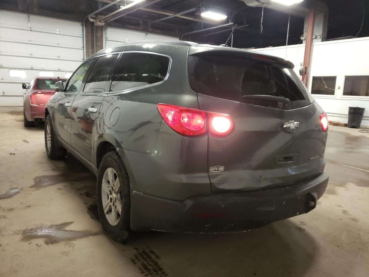 Photo 3 from auction – 2011 CHEVROLET TRAVERSE L with VIN 1GNKRGED0BJ168874