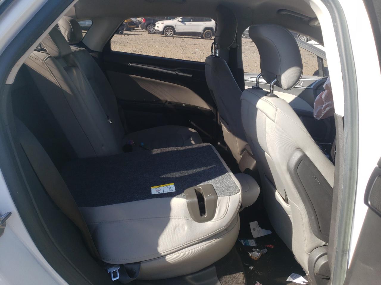 Photo 6 from auction – 2014 FORD FUSION S with VIN 1FA6P0G75E5400211