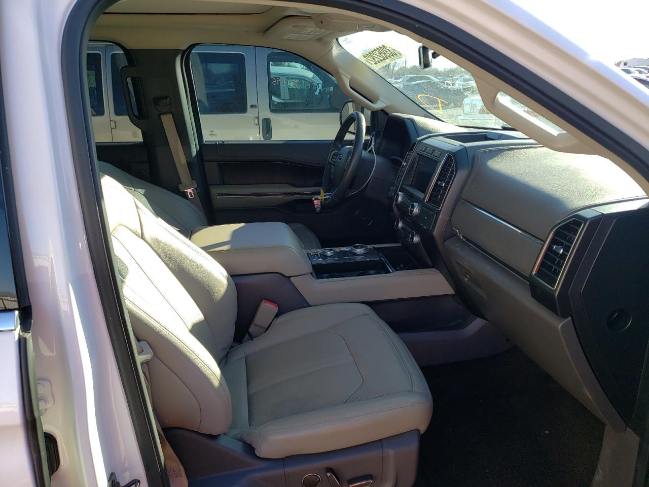 Photo 5 from auction – 2018 FORD EXPEDITION with VIN 1FMJU2AT0JEA46389
