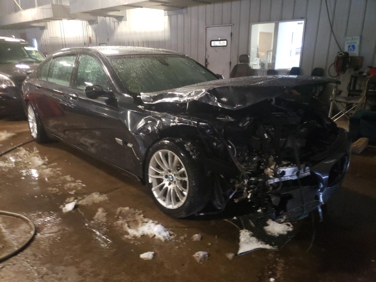 BMW 750 LXI 2014 with VIN WBAYF8C58ED141841 - Photo from auction