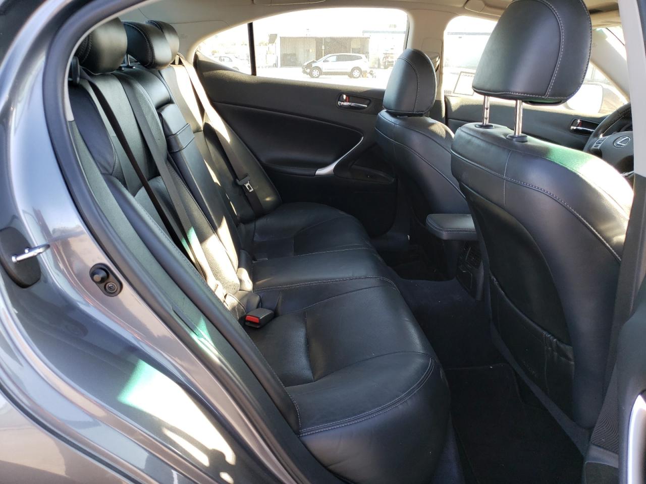 Photo 6 from auction – 2013 LEXUS IS 250 with VIN JTHBF5C24D5185369