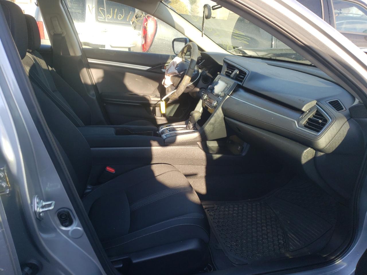 Photo 5 from auction – 2018 HONDA CIVIC LX with VIN 2HGFC2F59JH603334