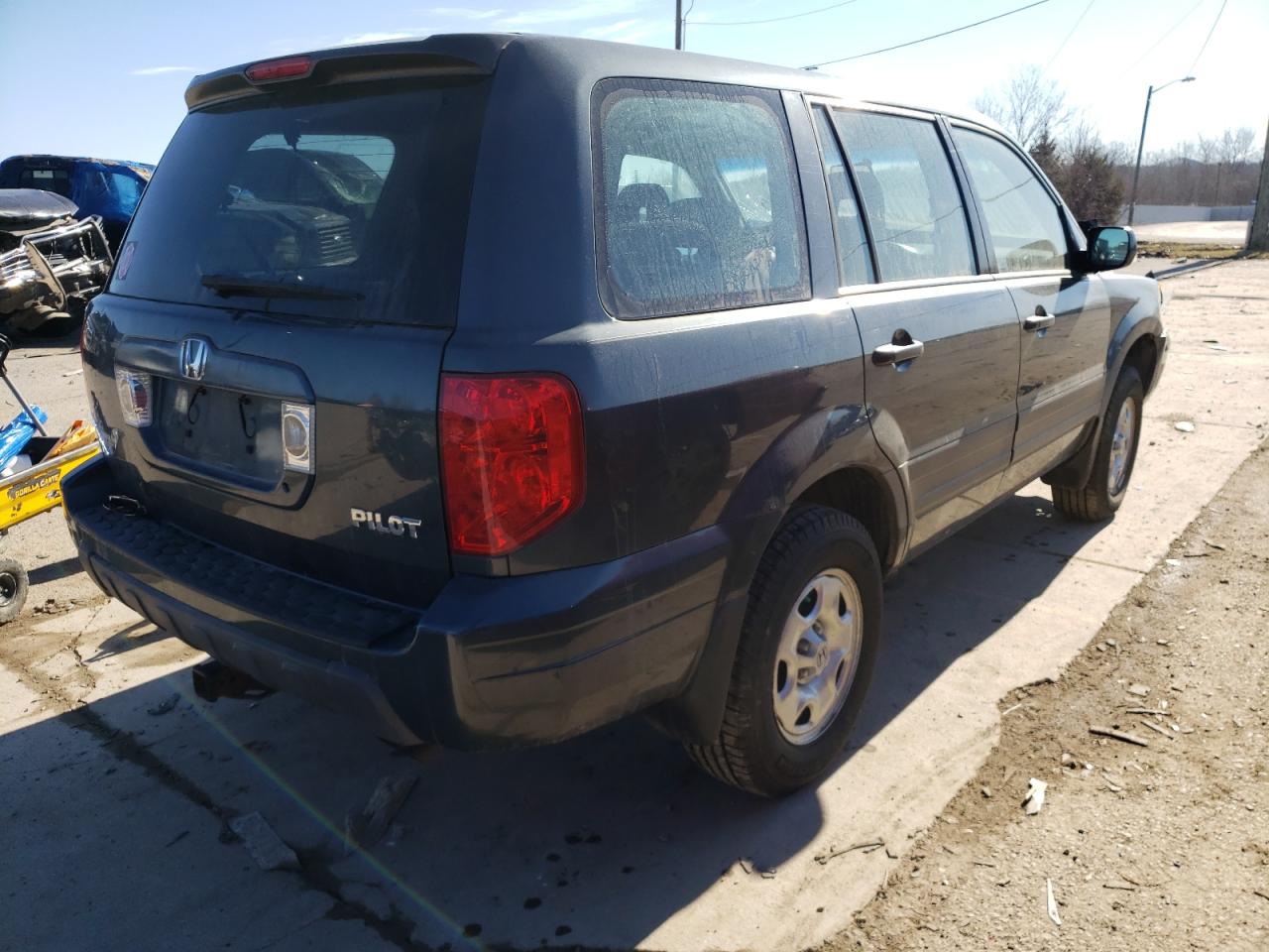 Photo 4 from auction – 2005 HONDA PILOT LX with VIN 2HKYF18195H559044