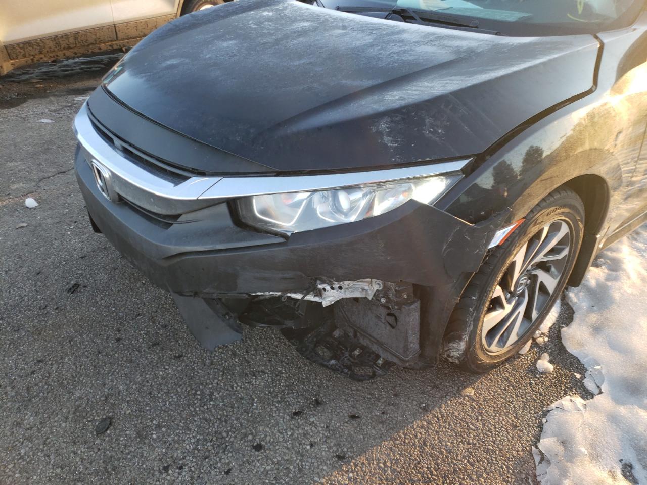 Photo 9 from auction – 2016 HONDA CIVIC EX with VIN 19XFC2F73GE080168
