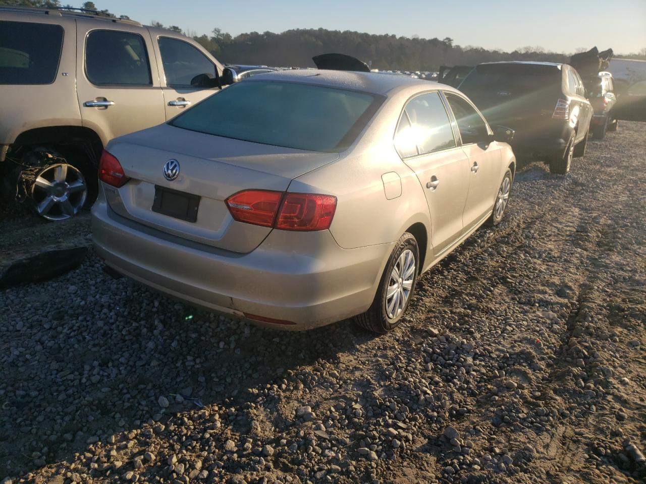 Photo 4 from auction – 2014 VOLKSWAGEN JETTA BASE with VIN 3VW2K7AJ7EM226475