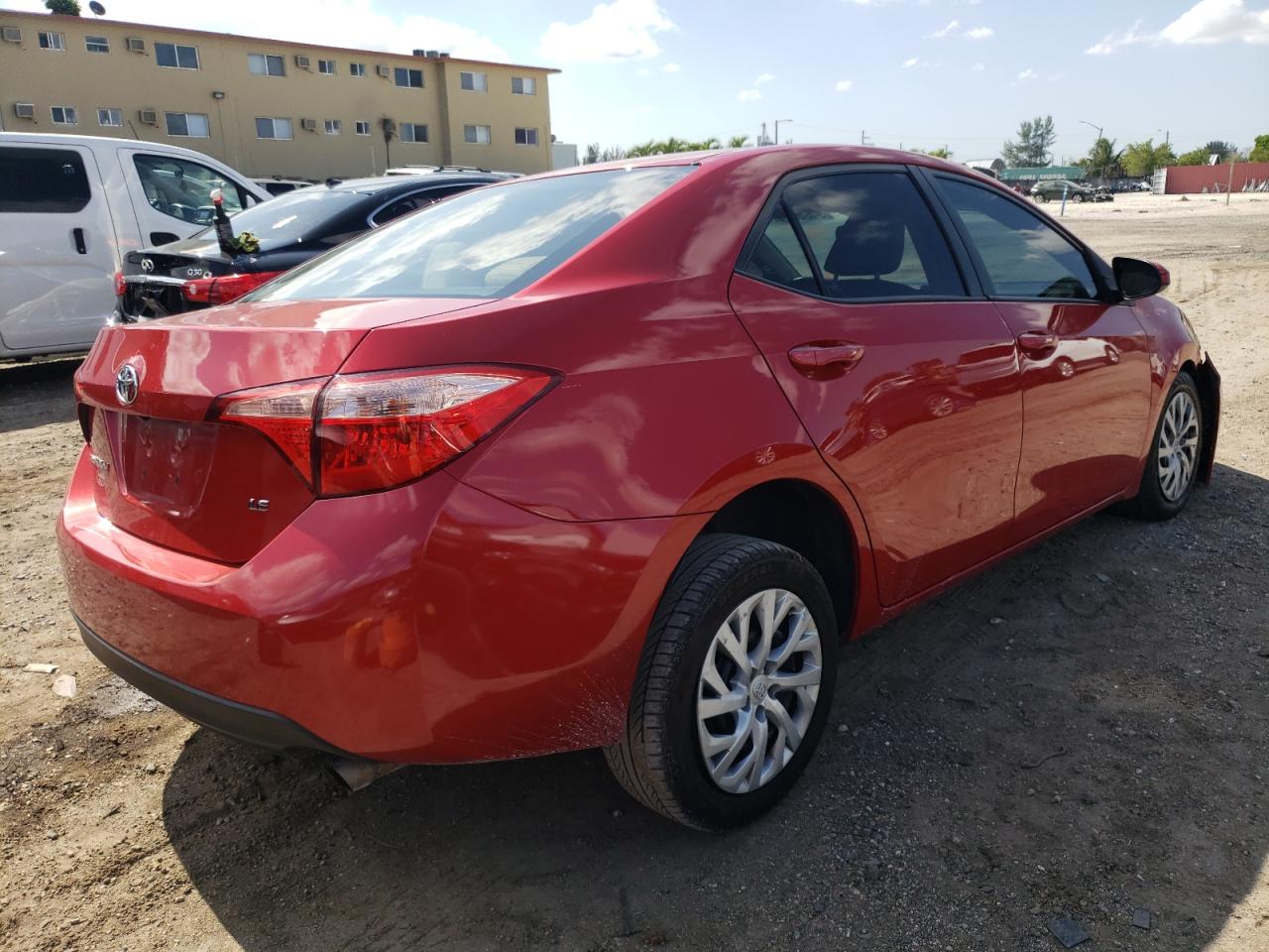 Photo 4 from auction – 2018 TOYOTA COROLLA L with VIN 2T1BURHEXJC990812