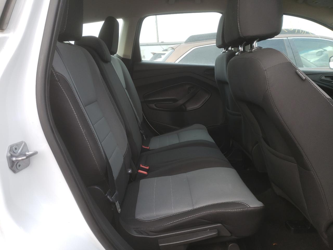 Photo 6 from auction – 2017 FORD ESCAPE S with VIN 1FMCU0F7XHUD56932