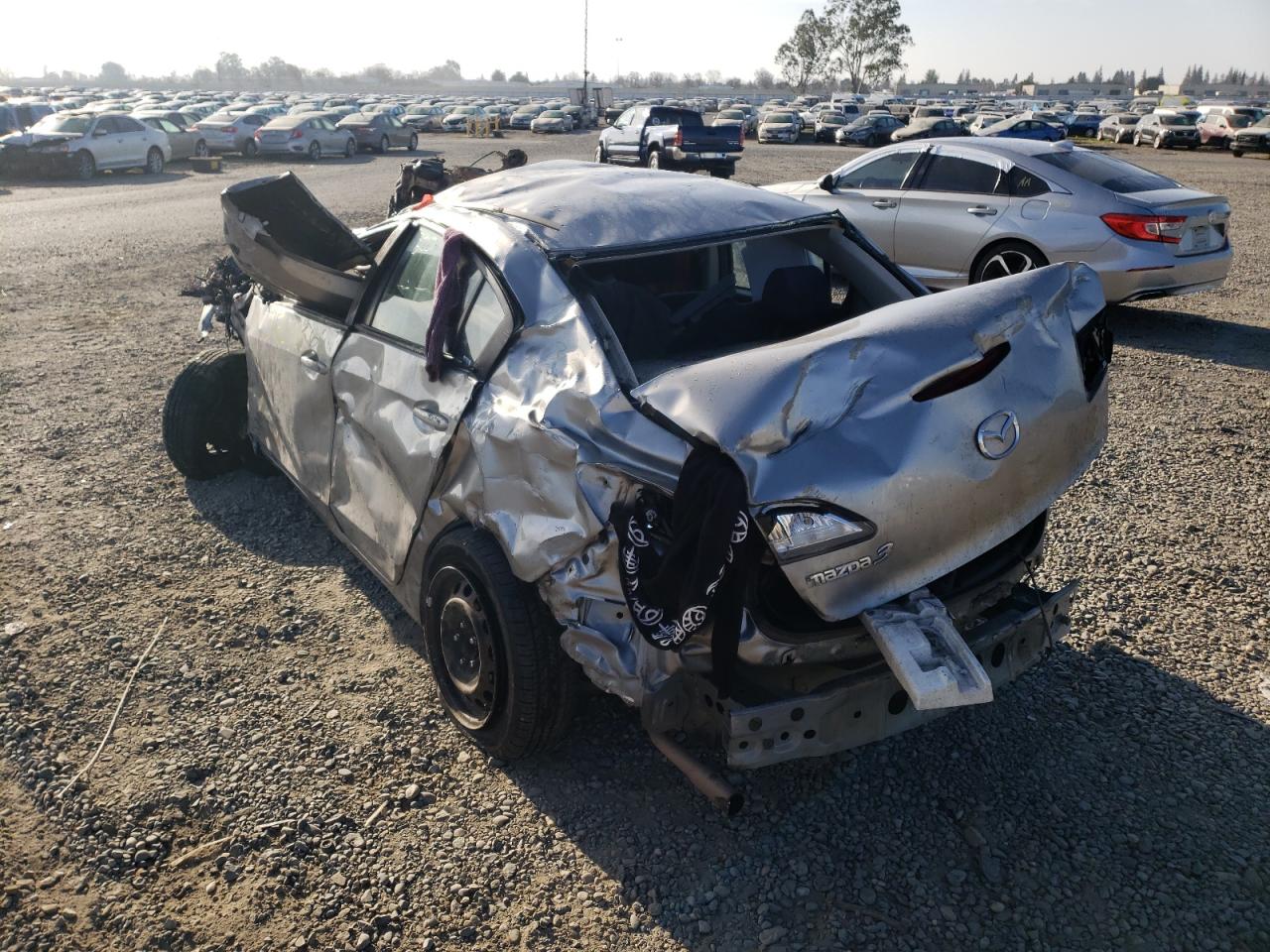 Photo 3 from auction – 2013 MAZDA 3 I with VIN JM1BL1TG9D1784418