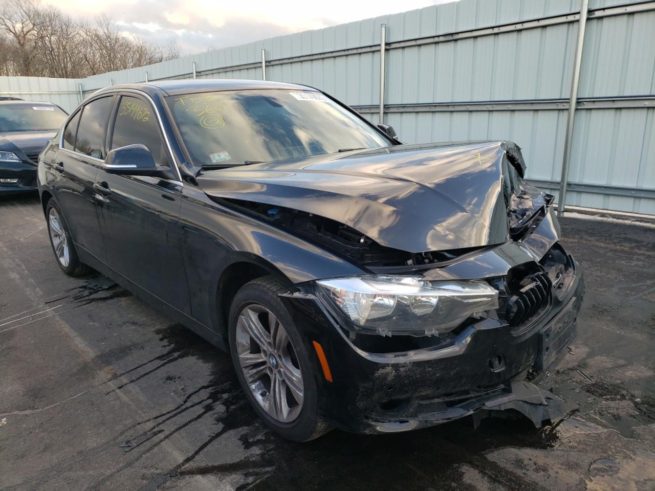 BMW 330 XI 2017 with VIN WBA8D9C33HA011367 - Photo from auction