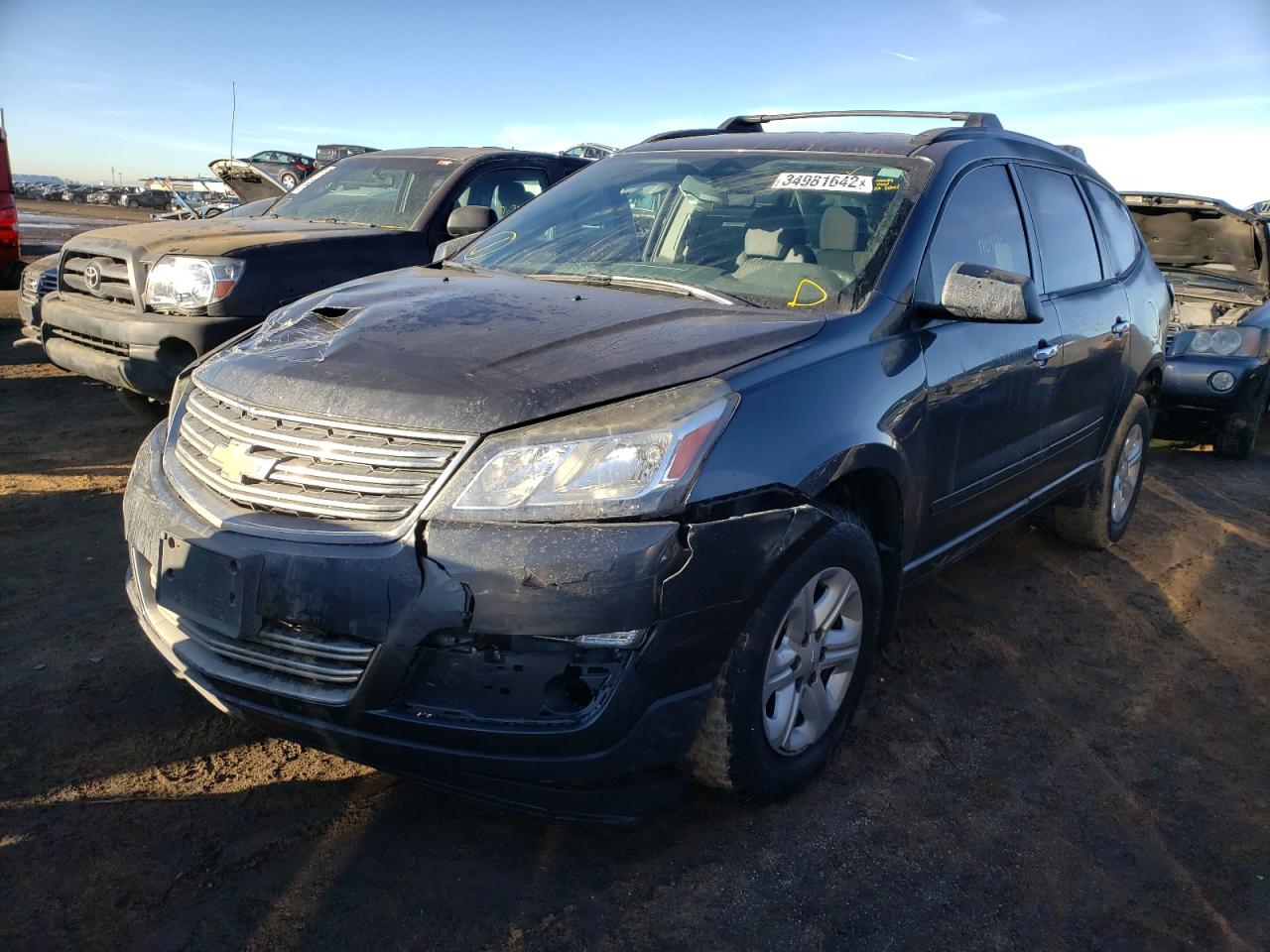 Photo 2 from auction – 2014 CHEVROLET TRAVERSE L with VIN 1GNKRFKD6EJ209429