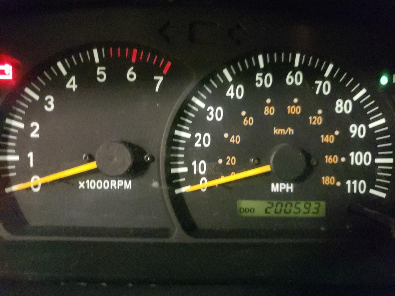 Photo 8 from auction – 2002 TOYOTA TUNDRA SR5 with VIN 5TBBT44142S265930