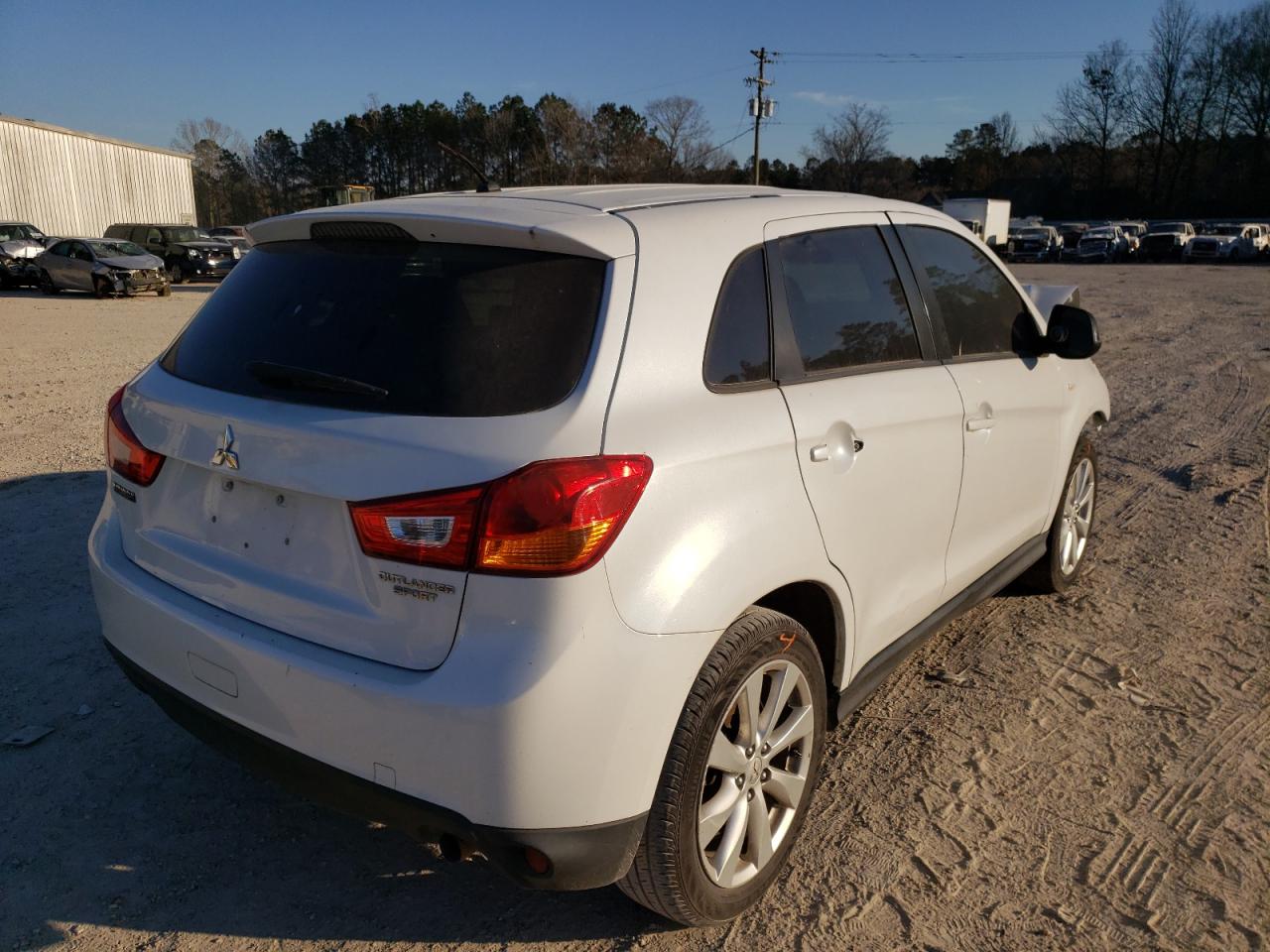 Photo 4 from auction – 2014 MITSUBISHI OUTLANDER with VIN 4A4AP3AU1EE031487
