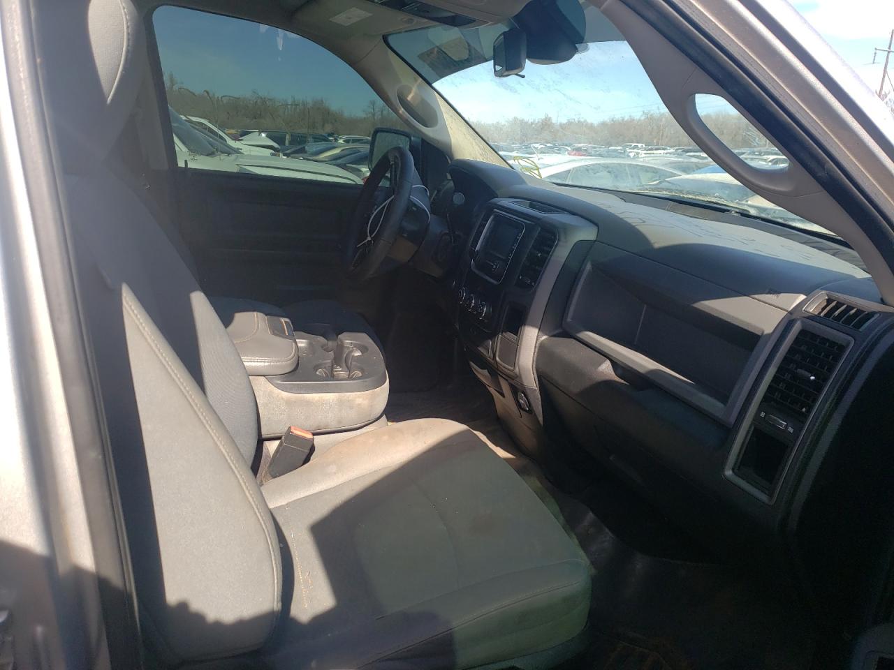 Photo 5 from auction – 2014 RAM 1500 ST with VIN 1C6RR6FTXES112597