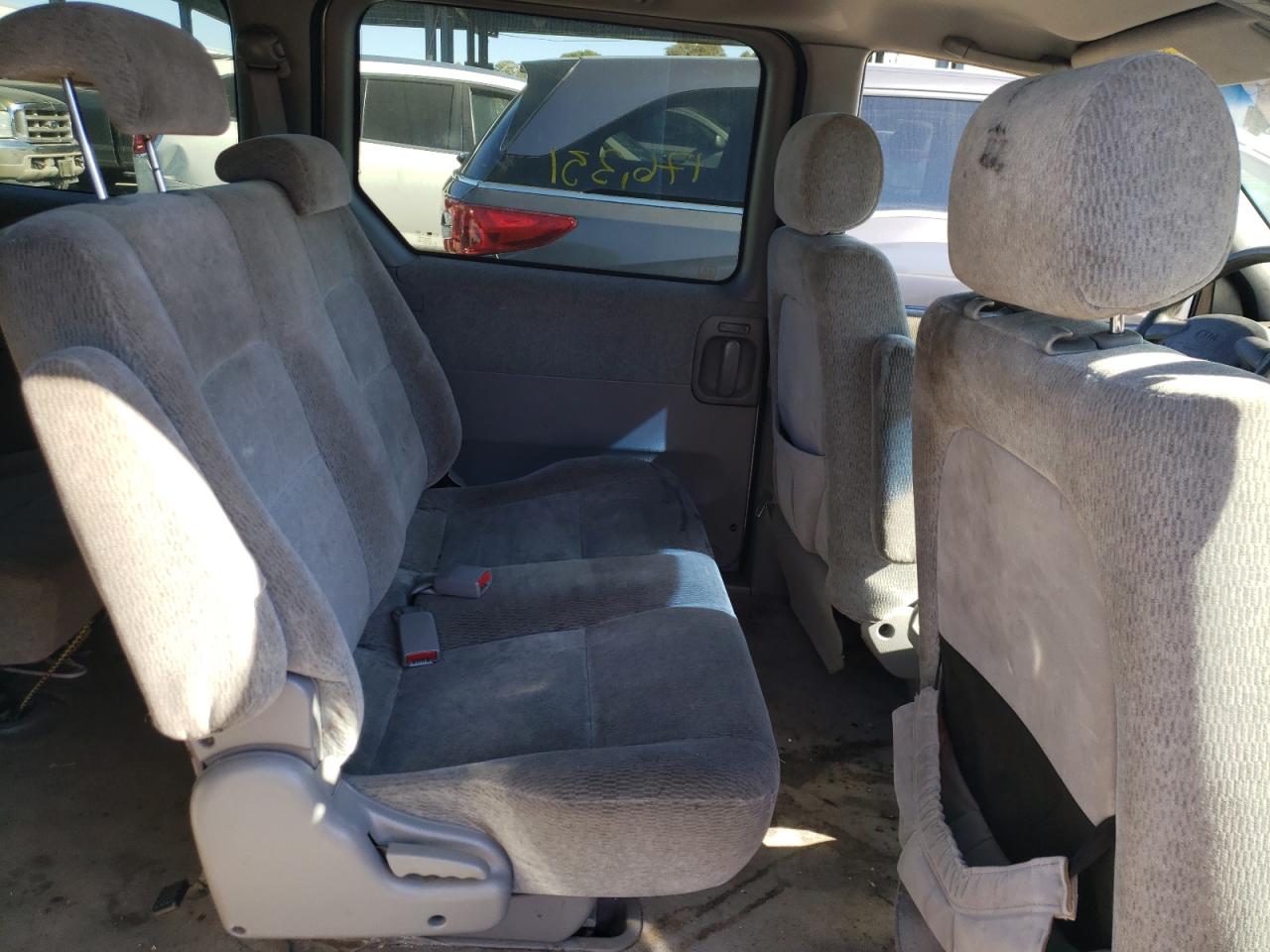 Photo 6 from auction – 2005 KIA SEDONA EX with VIN KNDUP132456761599