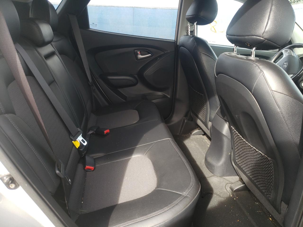 Photo 6 from auction – 2011 HYUNDAI TUCSON GLS with VIN KM8JUCAC0BU156999