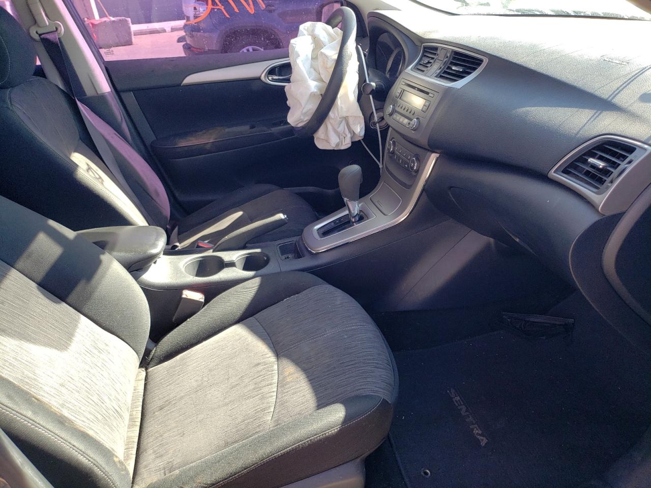 Photo 5 from auction – 2014 NISSAN SENTRA S with VIN 3N1AB7AP3EY290981