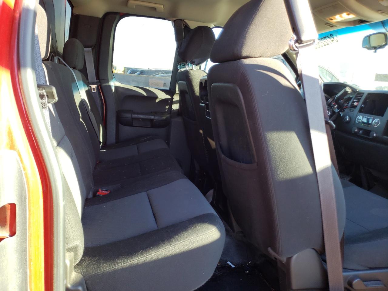 Photo 6 from auction – 2011 CHEVROLET SILVERADO with VIN 1GCRKSE36BZ128712
