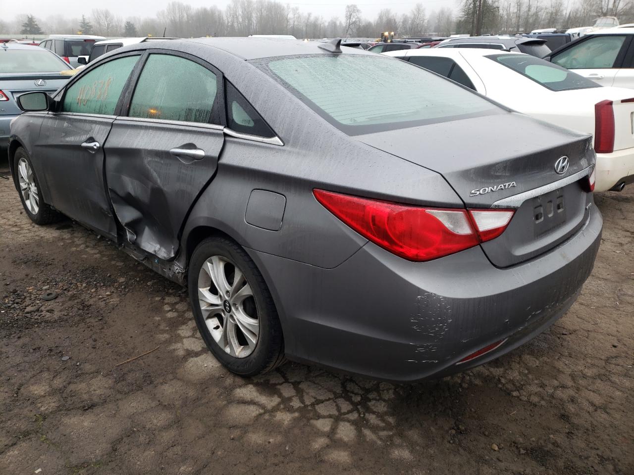 Photo 3 from auction – 2011 HYUNDAI SONATA SE with VIN 5NPEC4AC2BH233560