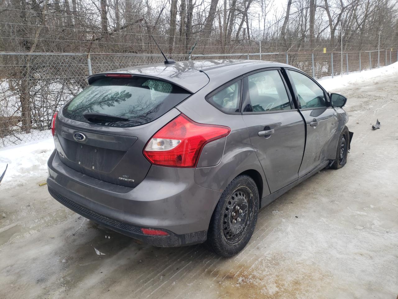 Photo 4 from auction – 2012 FORD FOCUS SE with VIN 1FAHP3K26CL439355