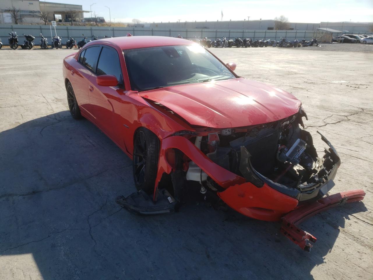 DODGE CHARGER R/ 2015 con VIN 2C3CDXCT7FH915792 - Foto de la subasta
