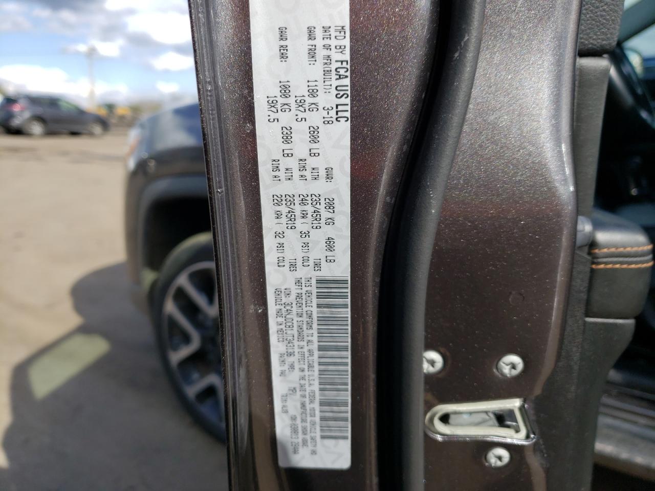 Photo 10 from auction – 2018 JEEP COMPASS LI with VIN 3C4NJDCB1JT343136