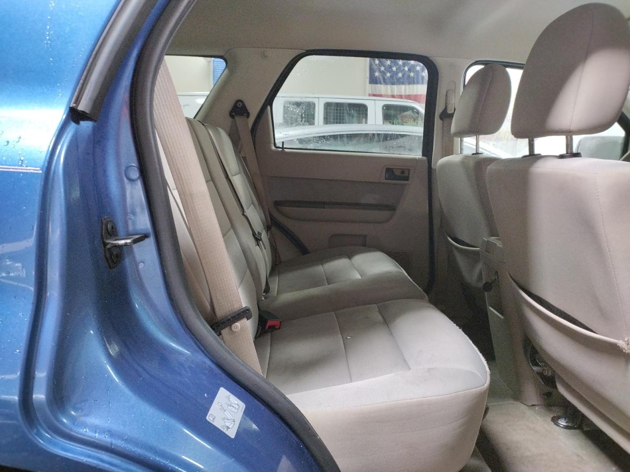 Photo 6 from auction – 2010 FORD ESCAPE XLT with VIN 1FMCU0DGXAKC65681