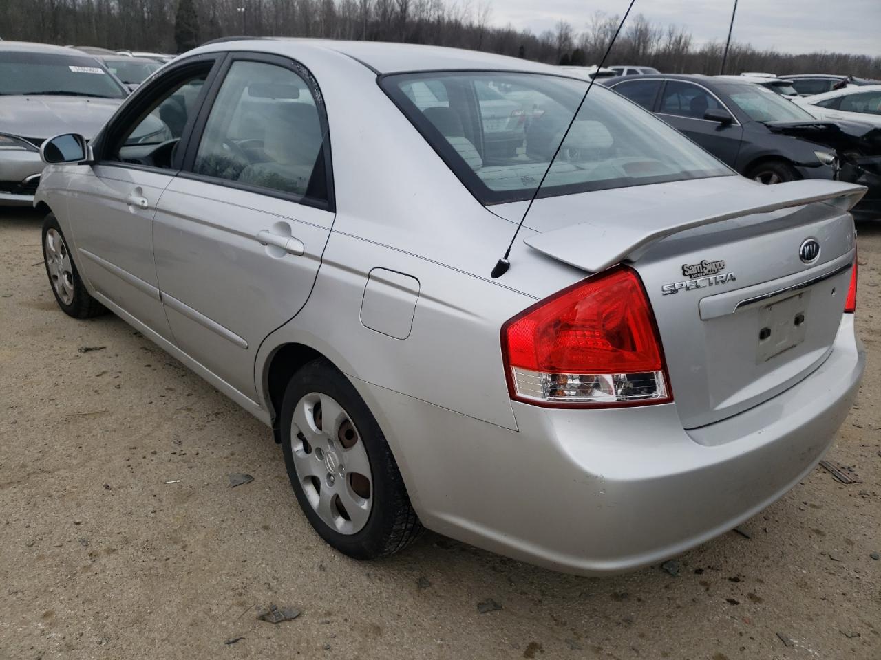Photo 3 from auction – 2009 KIA SPECTRA EX with VIN KNAFE221995657499