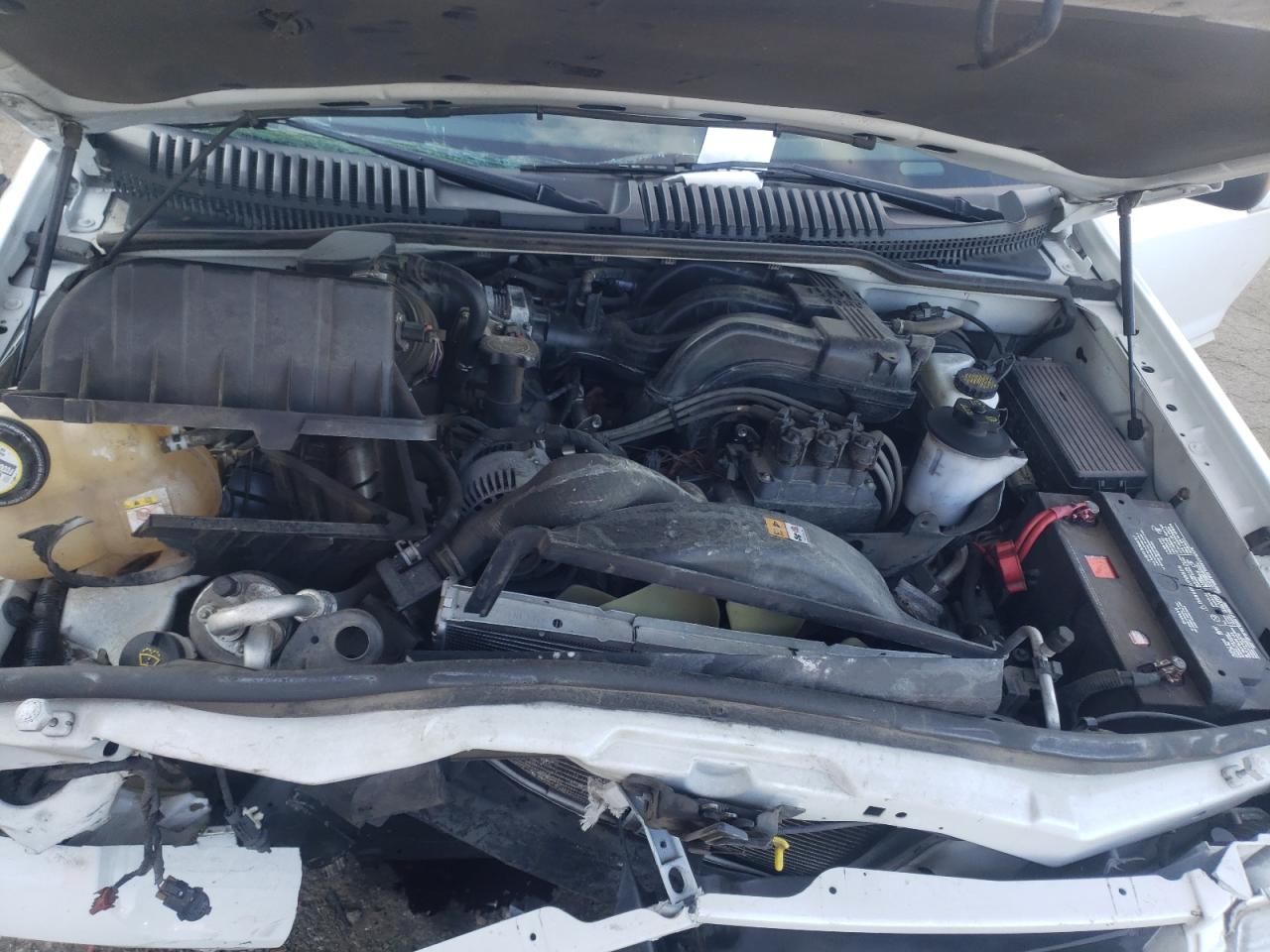 Photo 7 from auction – 2005 FORD EXPLORER E with VIN 1FMZU74K55UA90399