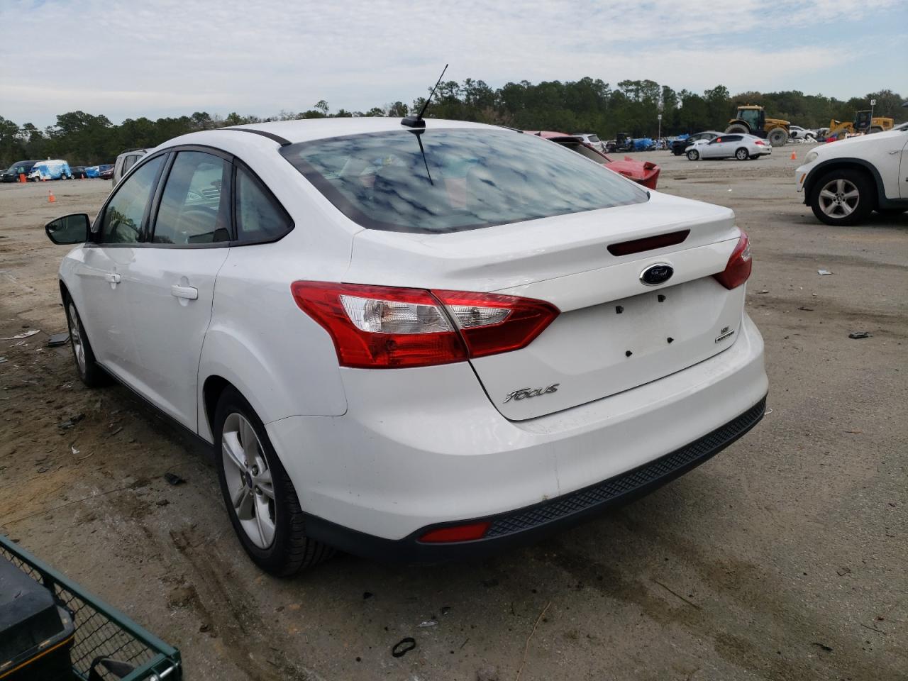 Photo 3 from auction – 2014 FORD FOCUS SE with VIN 1FADP3F25EL317680