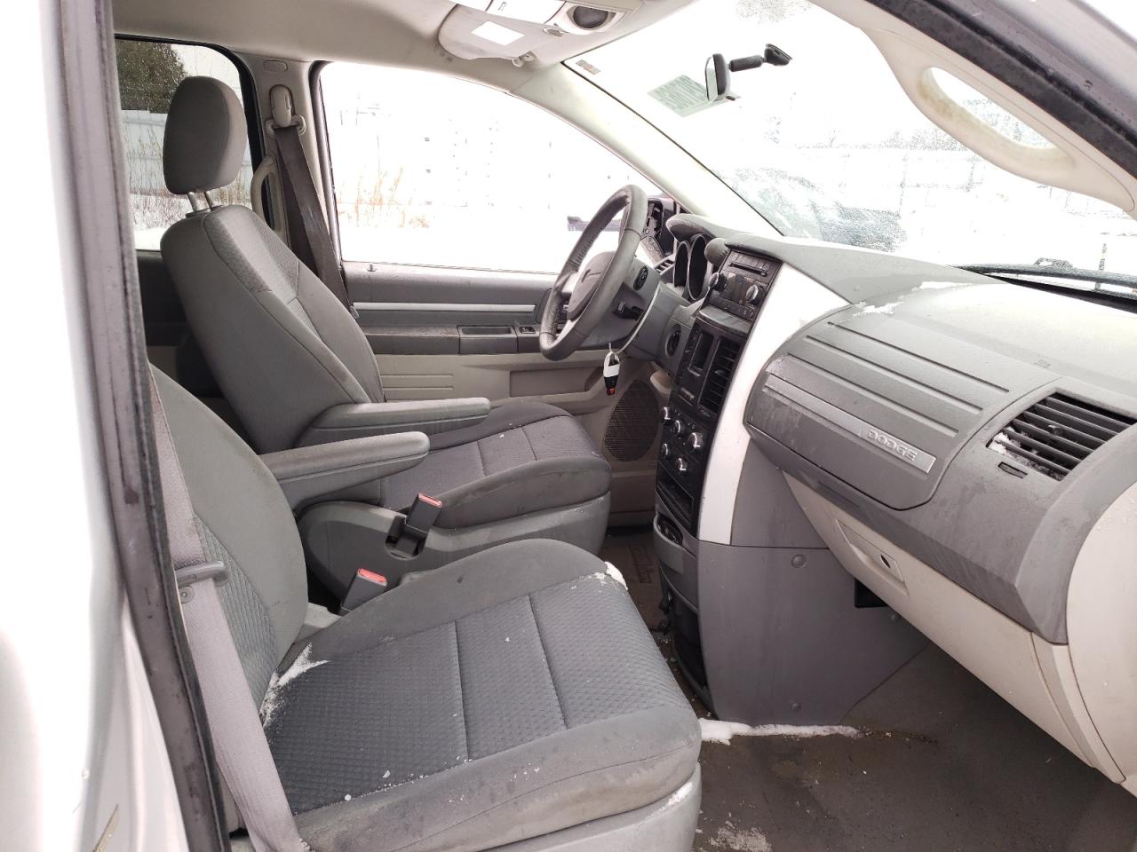 Photo 5 from auction – 2010 DODGE GRAND CARA with VIN 2D4RN4DEXAR105967