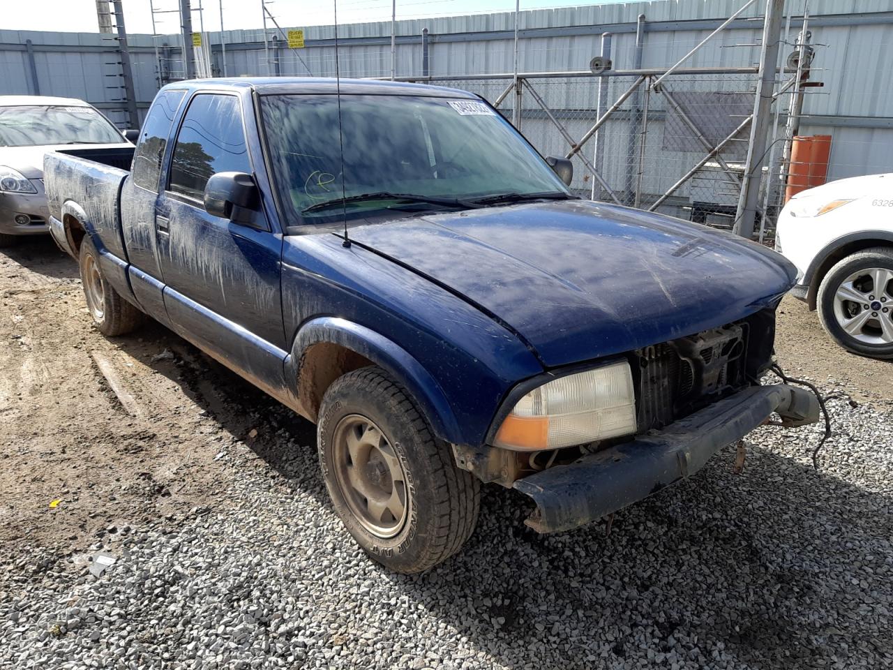 GMC SONOMA 2000 with VIN 1GTCS1958Y8312219 - Photo from auction