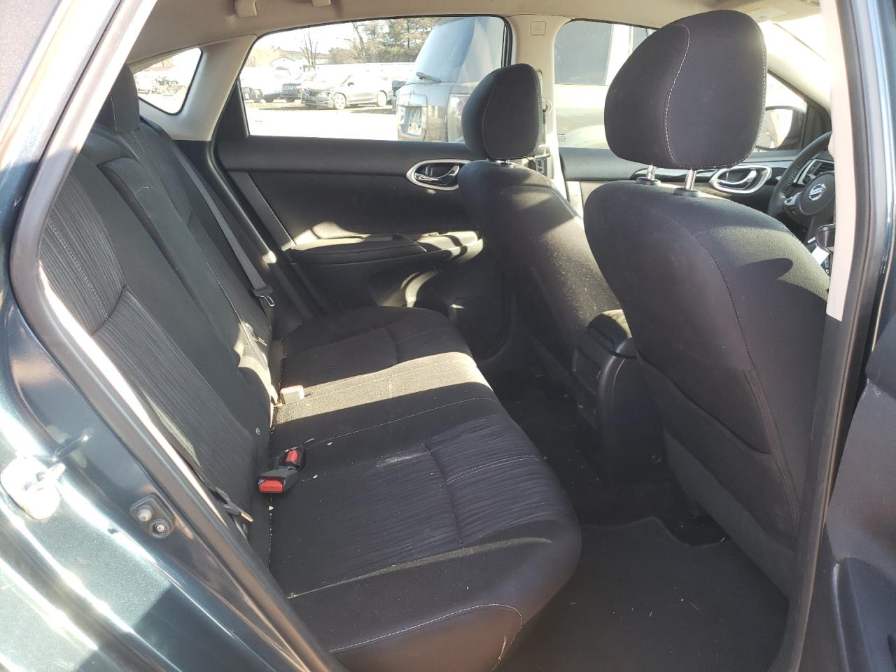Photo 6 from auction – 2016 NISSAN SENTRA S with VIN 3N1AB7AP8GL636734