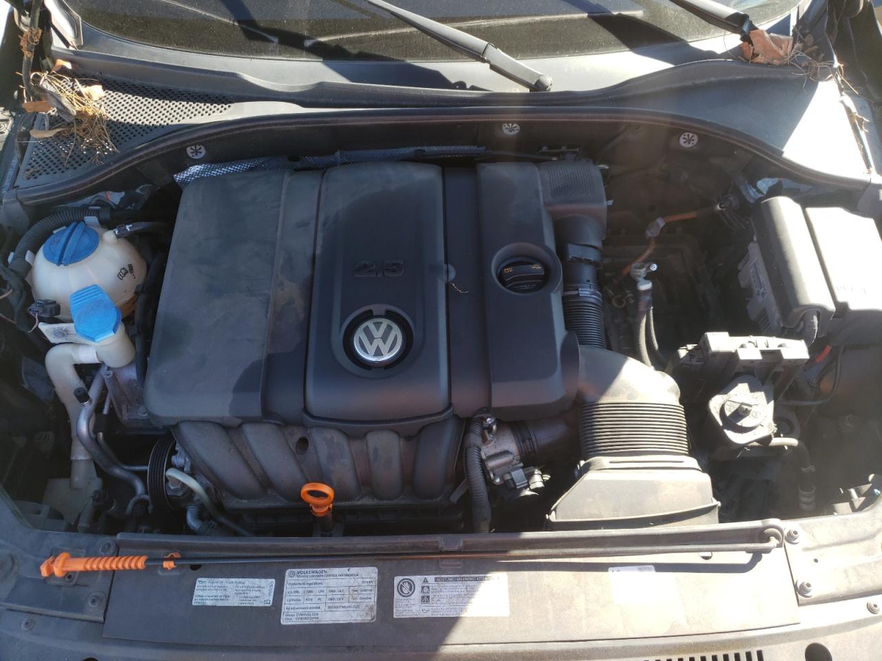 Photo 7 from auction – 2012 VOLKSWAGEN PASSAT SE with VIN 1VWBP7A33CC043575