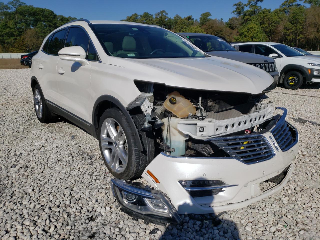 LINCOLN MKC 2015 with VIN 5LMTJ2AH7FUJ03601 - Photo from auction